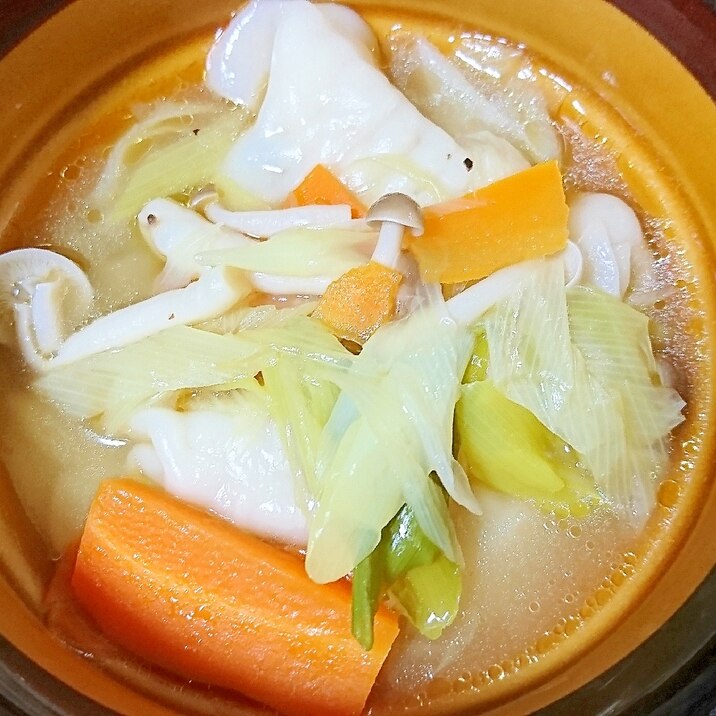 野菜たっぷり☆スープ餃子